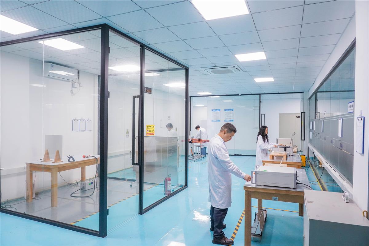 Wireless RF Room